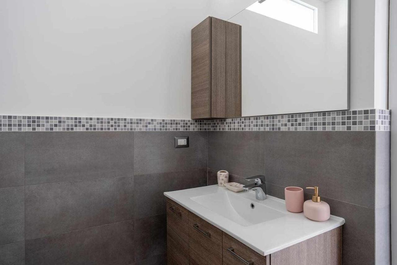 Milano City Apartments - Parking And Comfort - Spacious Apt Up To 8 Pax Zewnętrze zdjęcie