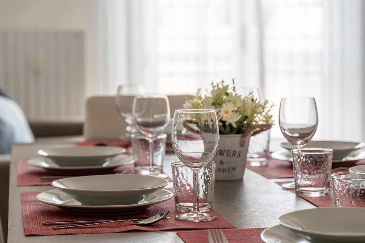 Milano City Apartments - Parking And Comfort - Spacious Apt Up To 8 Pax Zewnętrze zdjęcie